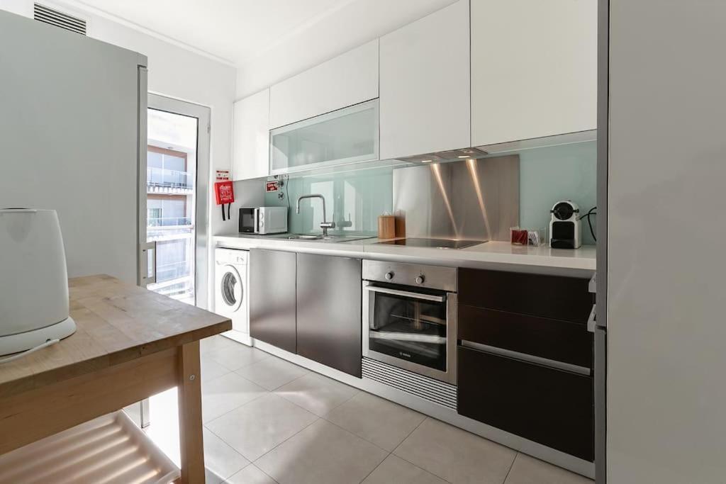 Lisbon Metro Apartment Extérieur photo
